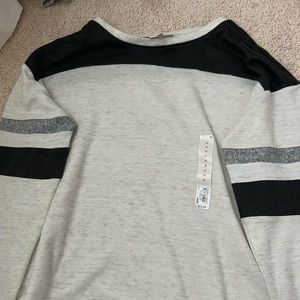 Creamy grey cozy pullover NWT